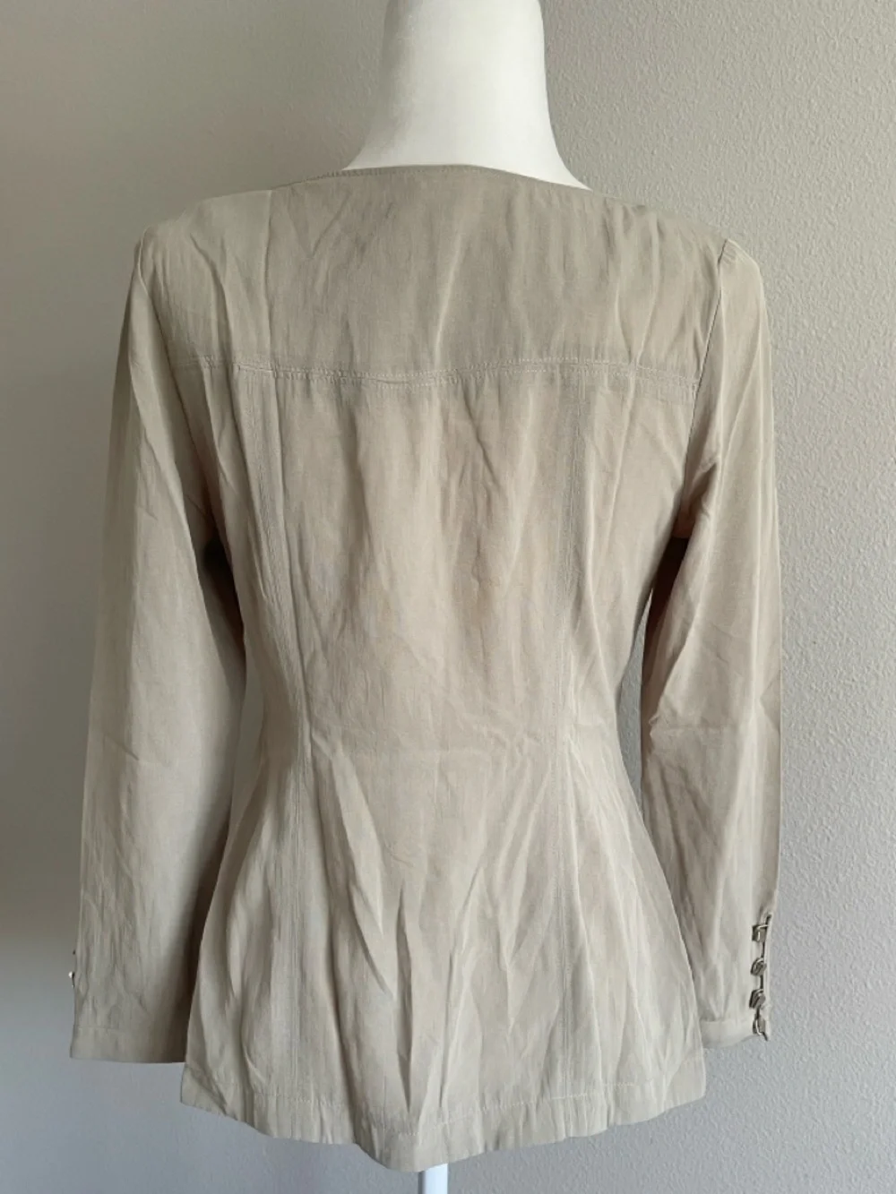 Beige Tailored Button-Front Blazer Top Size 7 - Picture 4 of 5